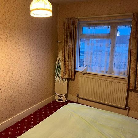 Apartament Whitby Road House Canvey Island Zewnętrze zdjęcie