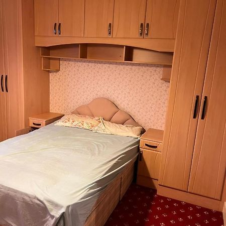 Apartament Whitby Road House Canvey Island Zewnętrze zdjęcie