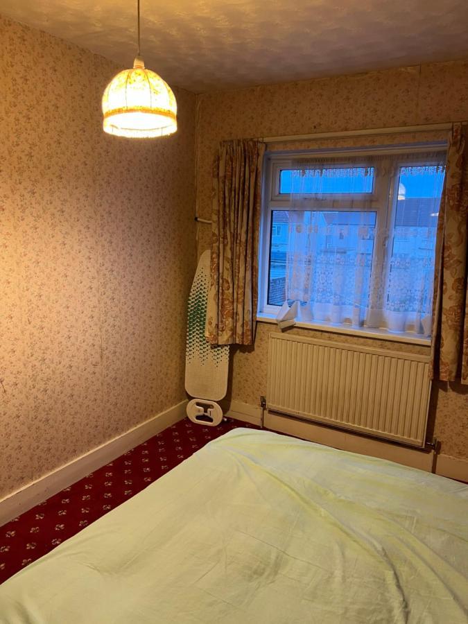 Apartament Whitby Road House Canvey Island Zewnętrze zdjęcie
